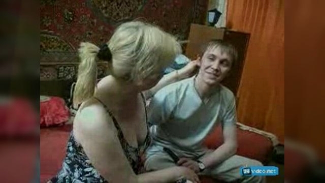 Порно видео Сын удовлетворил мать 