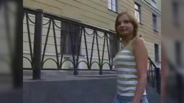 Порно видео Русская студенточка решила потрахаться 