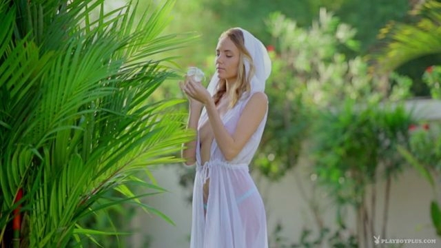 Порно видео Красотка Katya Clover 
